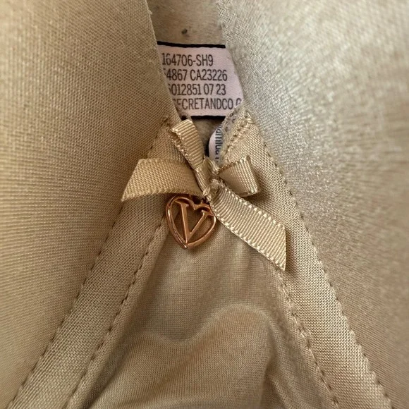 Victoria's Secret Perfect Shape Full Coverage Bra Tan Nude 36DDD F80 Underwire - Picture 2 of 5